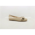 Las últimas Comfort Europe Ballerina Bombas de cuero Lady Shoe